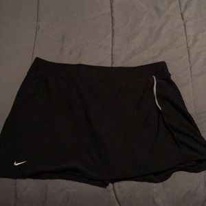 Nike women’s tennis skirt size XL